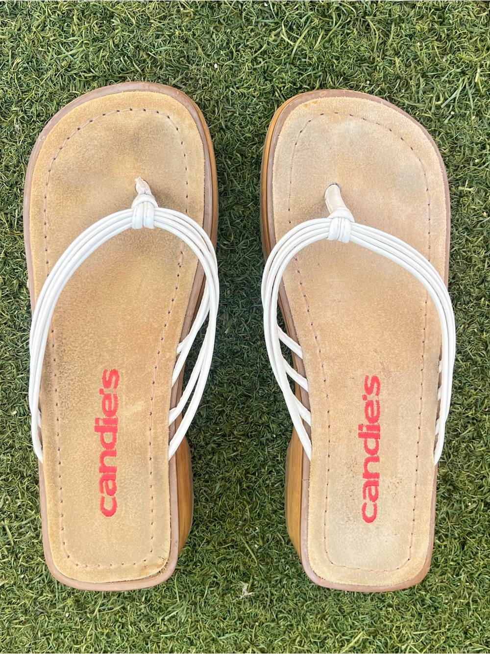 VTG Candie's White Multi Strap Wooden Platform Wedge Thong Sandals Y2K